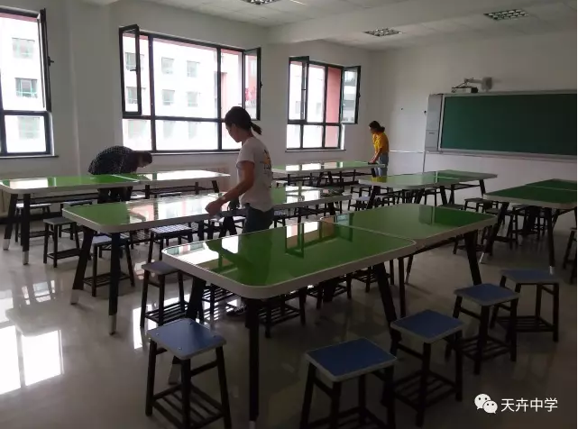 不辭辛勞，吹響開學號角