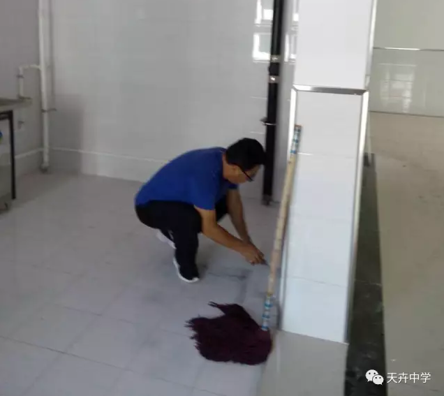 不辭辛勞，吹響開學號角
